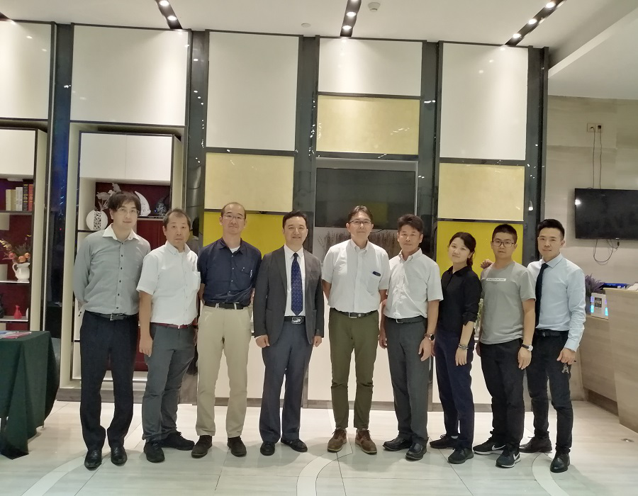 熱烈歡迎湖北恒隆汽車集團(tuán)蒞臨卡塔羅彈簧廠家參觀指導(dǎo) 熱烈歡迎湖北恒隆汽車集團(tuán)蒞臨卡塔羅彈簧廠家參觀指導(dǎo)